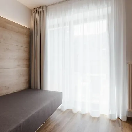 Aparthotel Mirabell 2*
